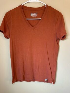 Carhartt Women's XS V-Neck Functional Tee in Rust Orange P2P 17” Length 25”